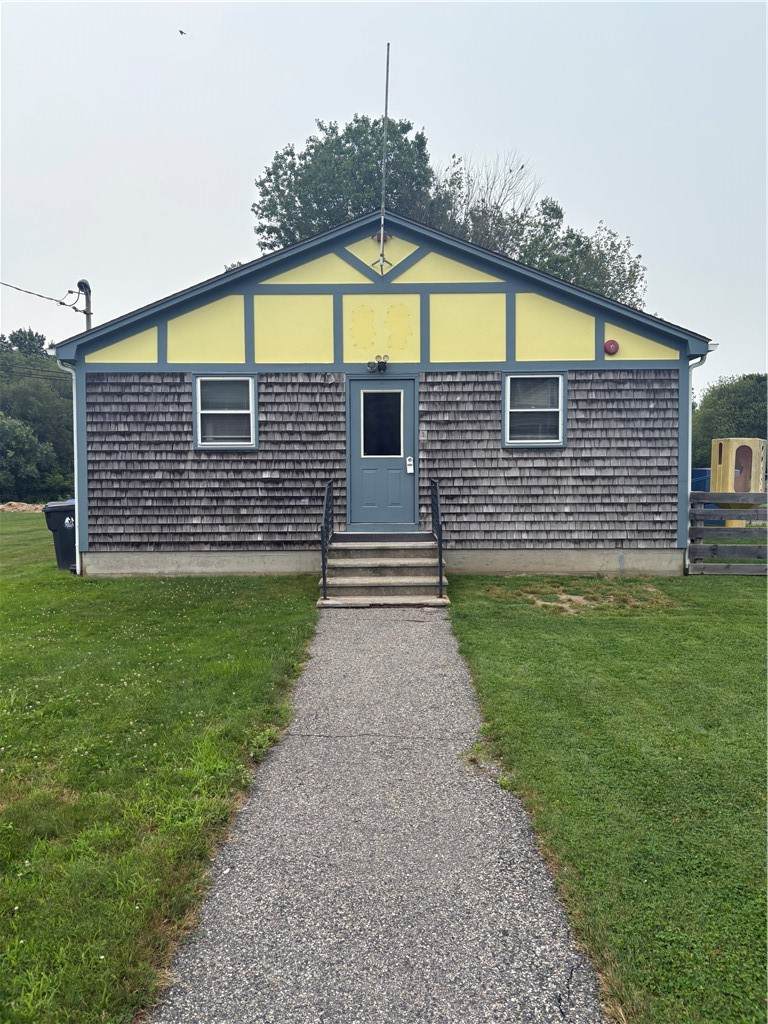 210 Metacom Avenue - Photo 1