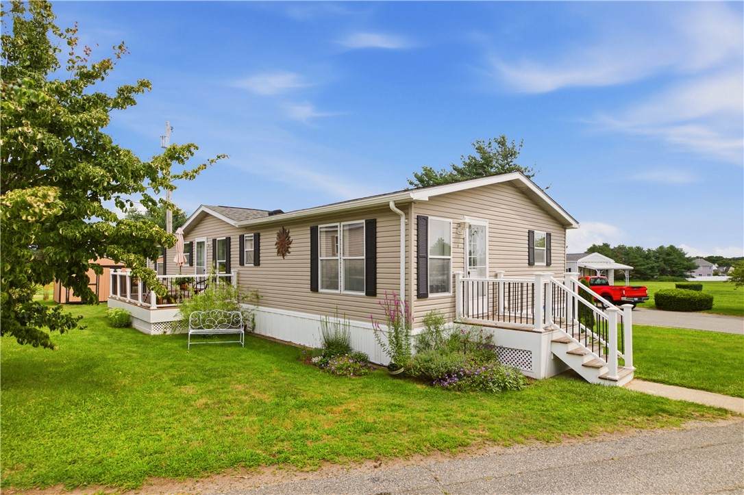 https://bt-photos.global.ssl.fastly.net/rhodeisland/orig_boomver_1_1418441-2.jpg