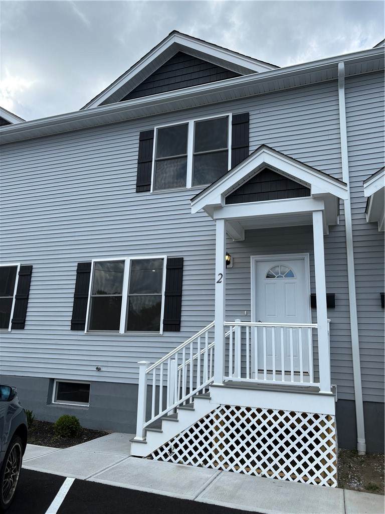 184 Avenue C - Photo 1