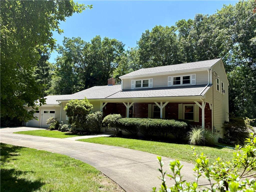 33 Maryann Drive - Photo 1