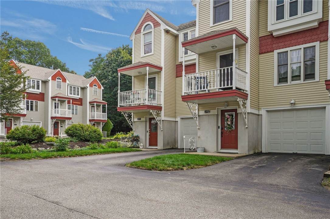 https://bt-photos.global.ssl.fastly.net/rhodeisland/orig_boomver_1_1418609-2.jpg