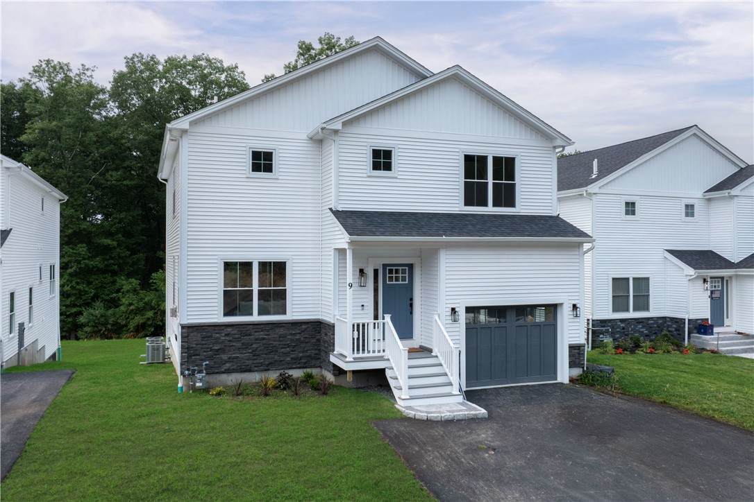 9 Stoneridge Road - Photo 1