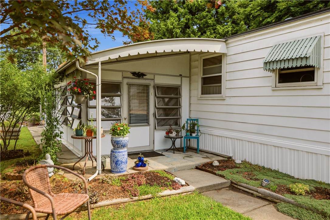 24 North Drive - Photo 1