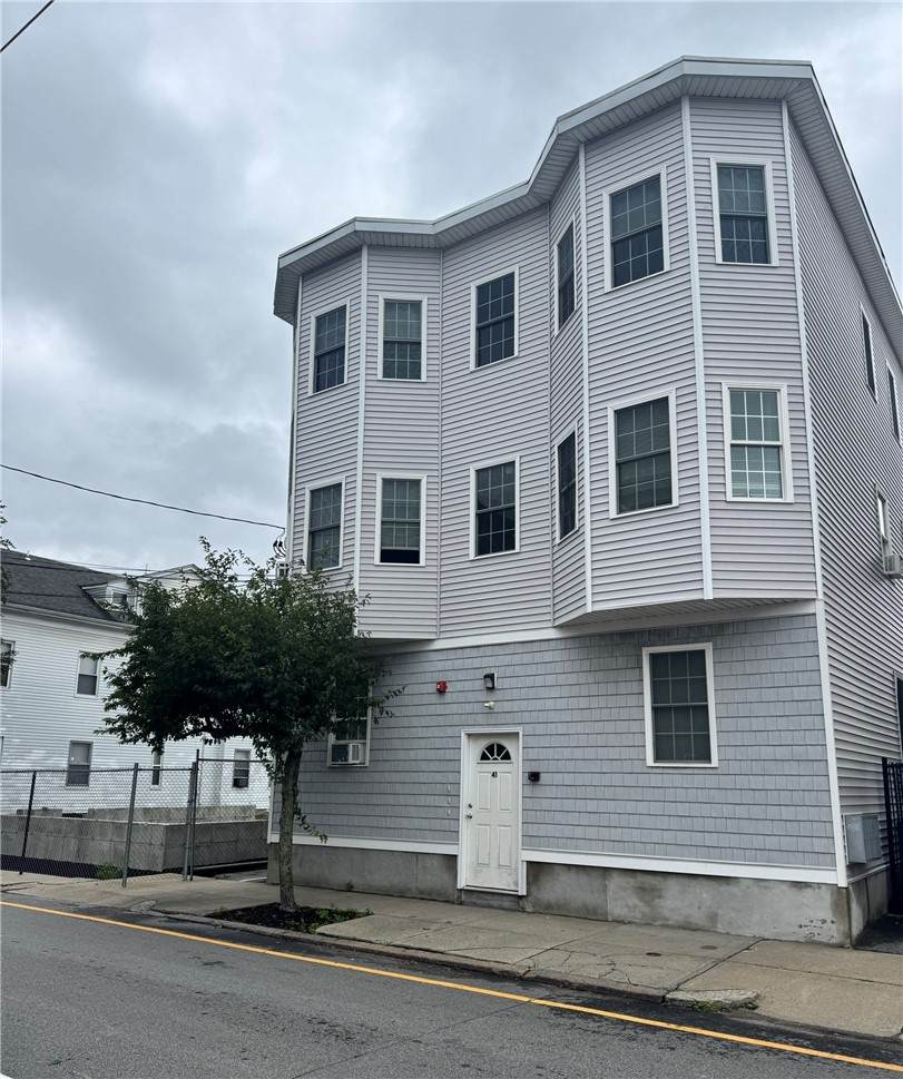41 America Street - Photo 1