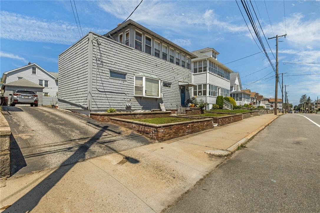 1205 Park Avenue - Photo 1