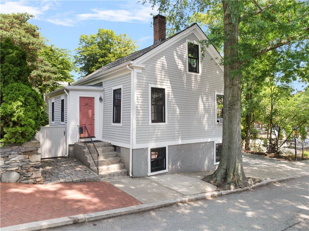 37 Arnold Street - Photo 1