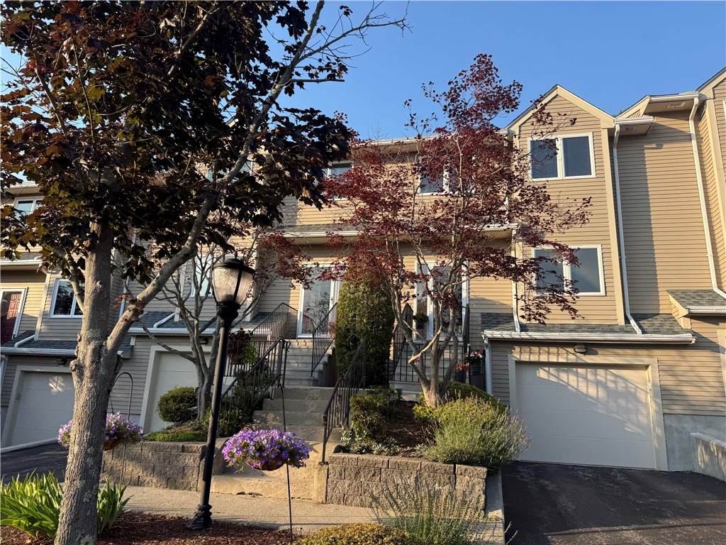 35 Waterview Drive - Photo 1