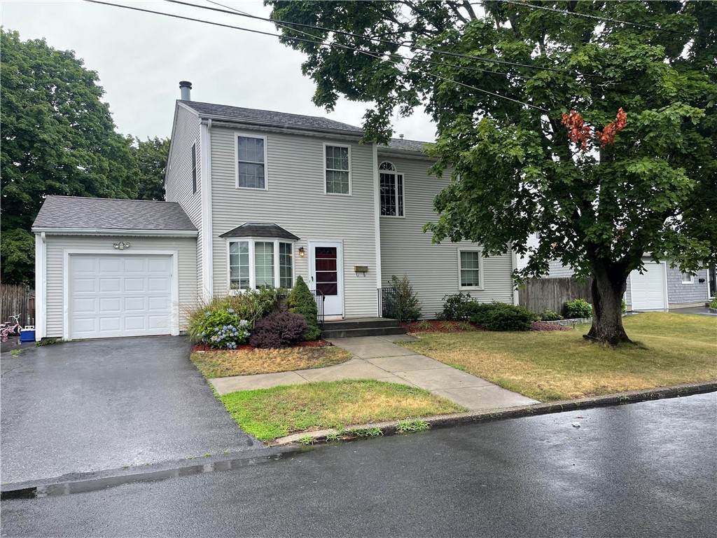 210 Pinecrest Drive - Photo 1