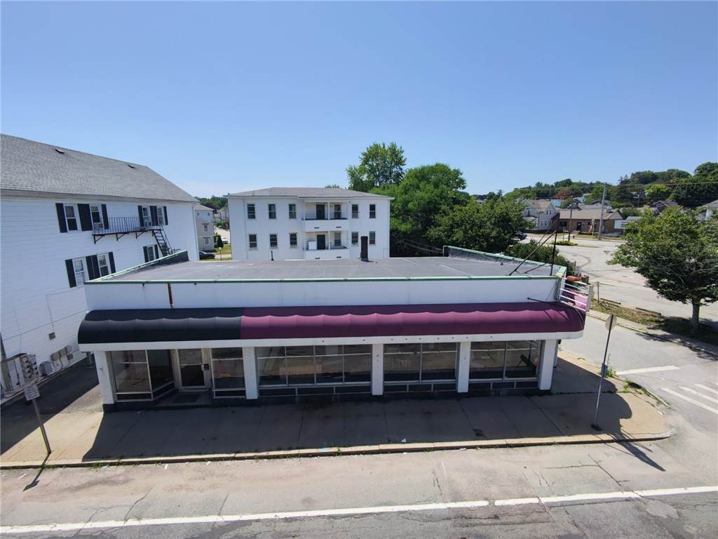1380 Plainfield Street - Photo 1