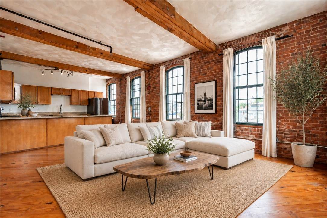 407 Pine Street - Photo 1