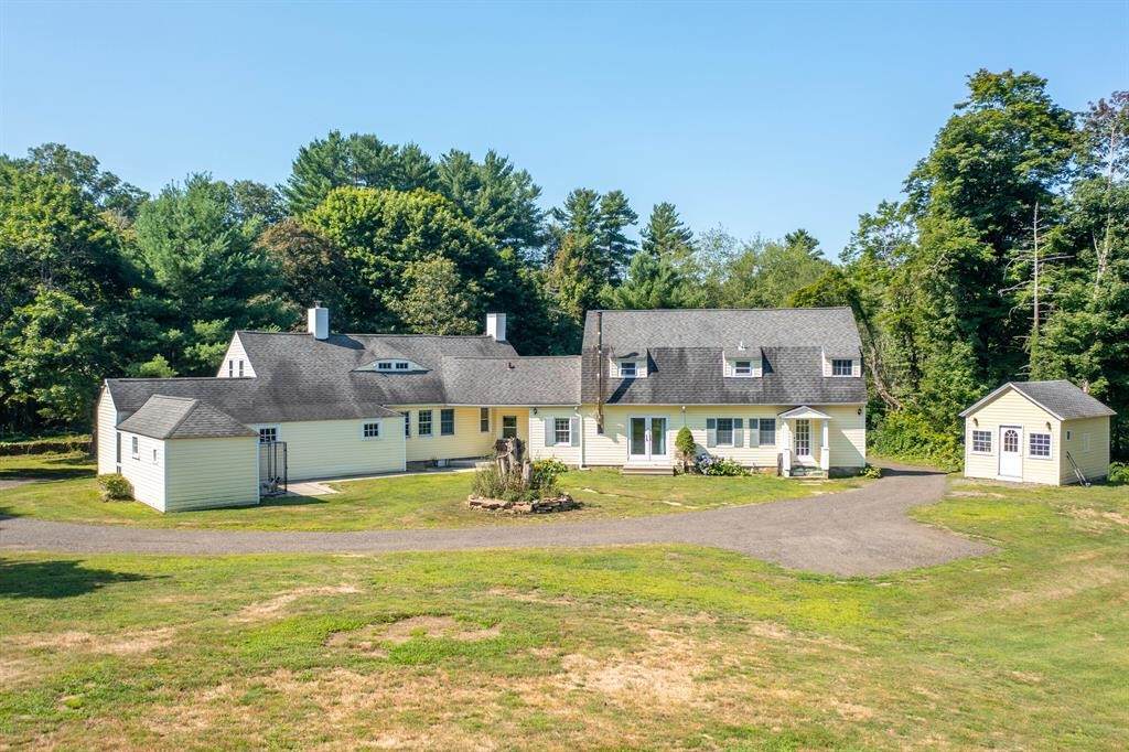 1530 Hartford Pike - Photo 1