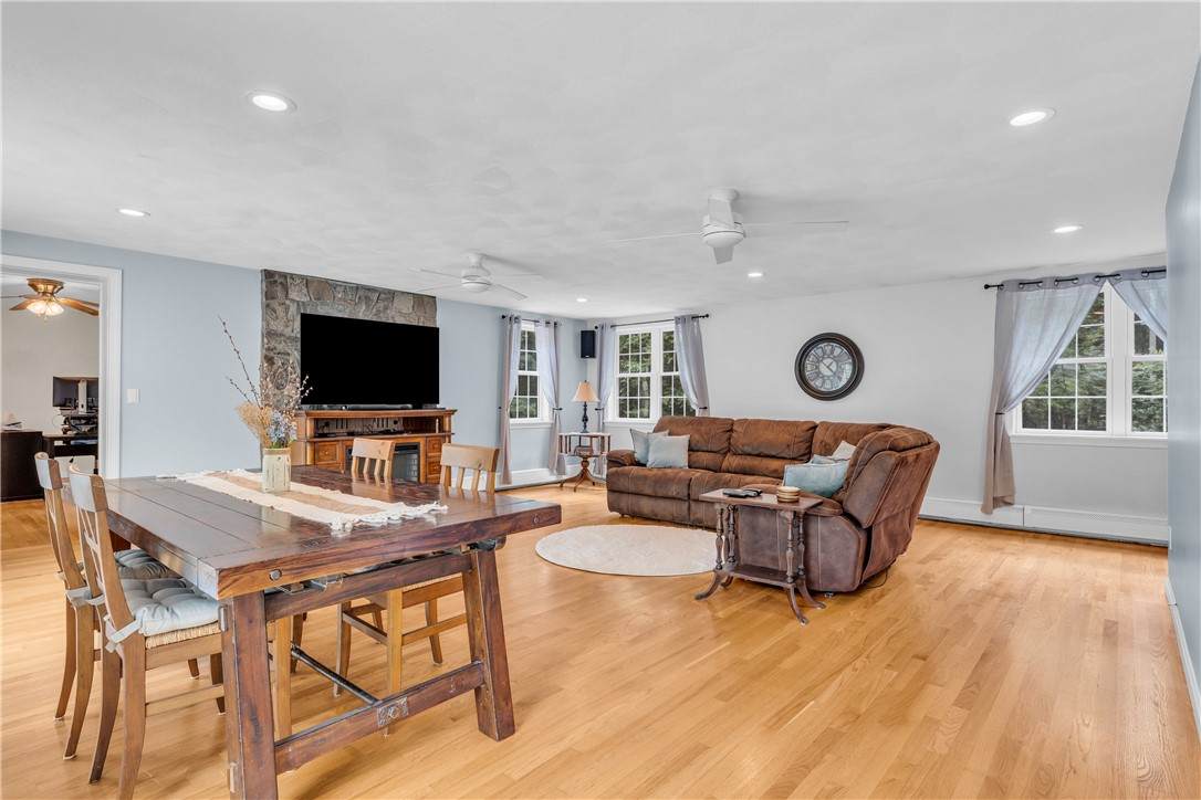 https://bt-photos.global.ssl.fastly.net/rhodeisland/orig_boomver_1_1419682-2.jpg