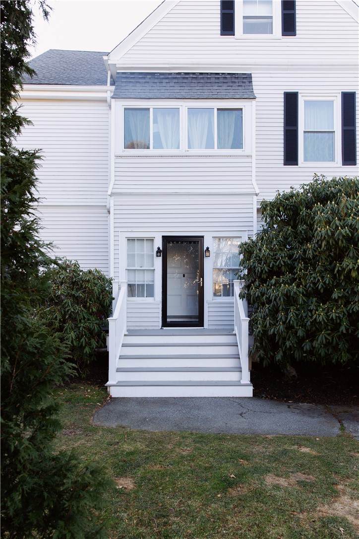 114 Girard Avenue - Photo 1