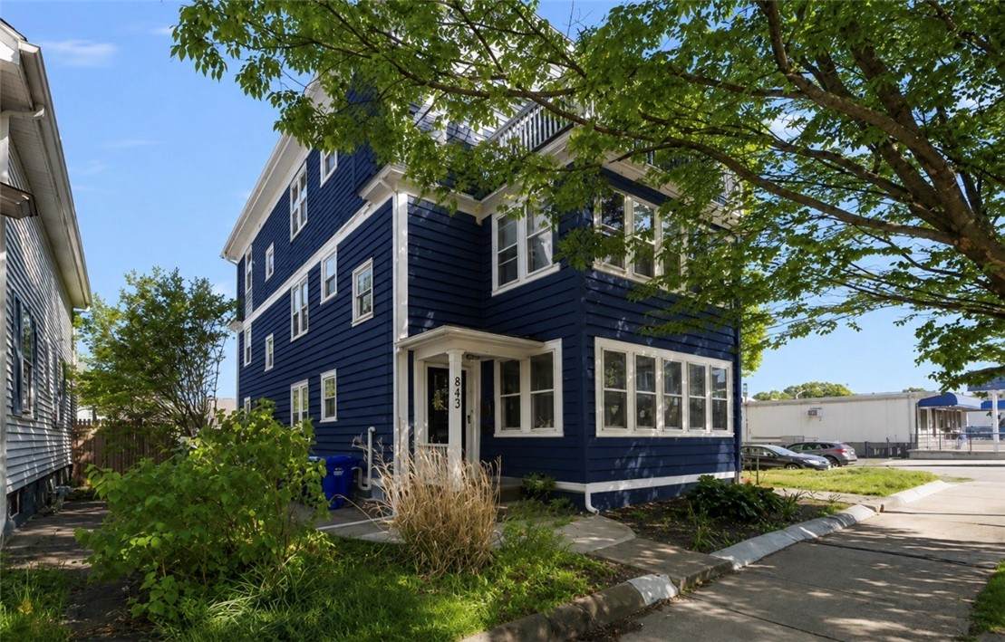 843 Hope Street - Photo 1