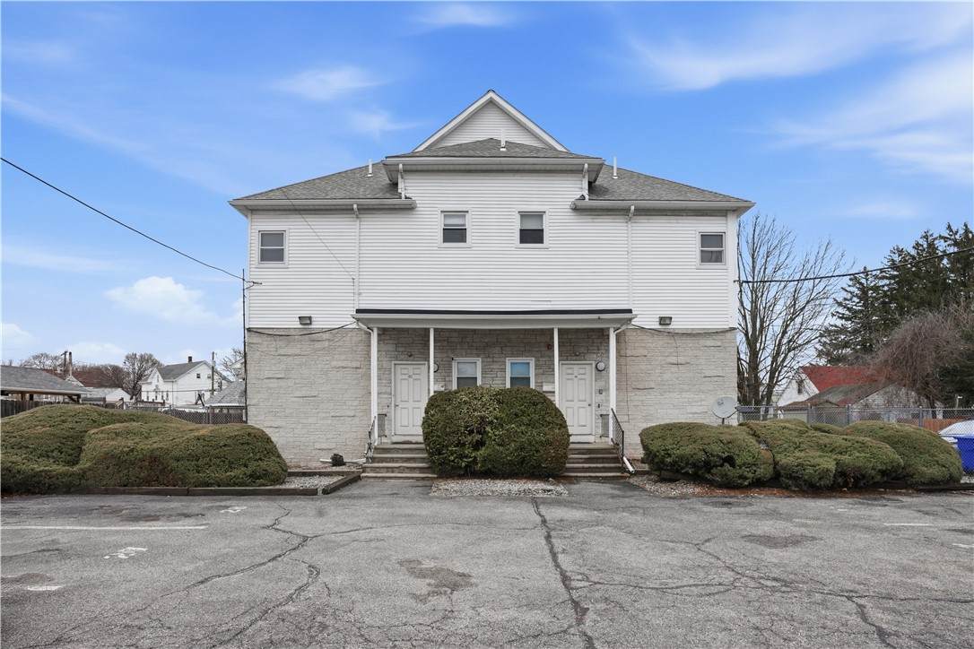 122 Lowell Avenue - Photo 1