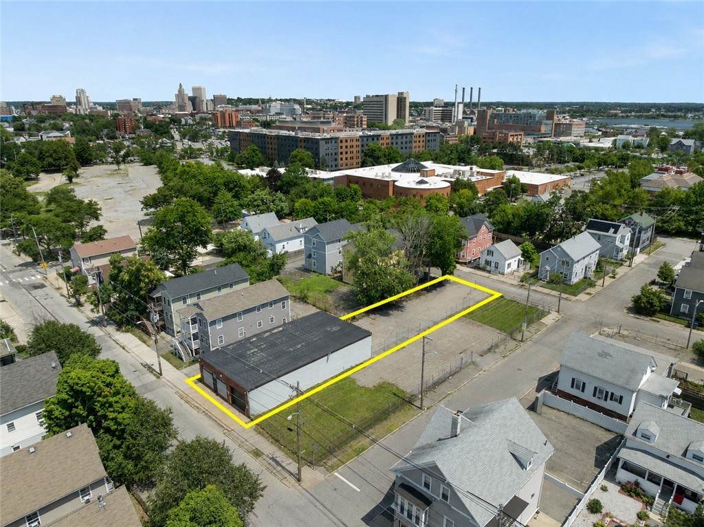 292 Prairie Avenue - Photo 1