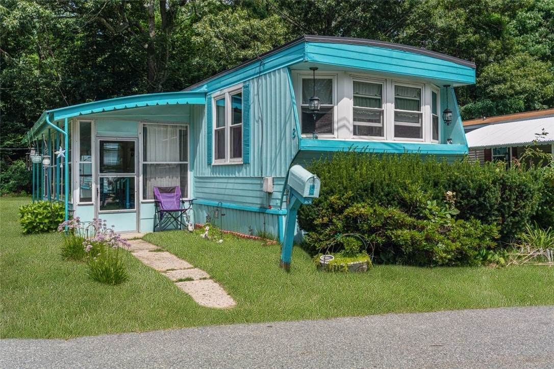 979 Tollgate Road - Photo 1