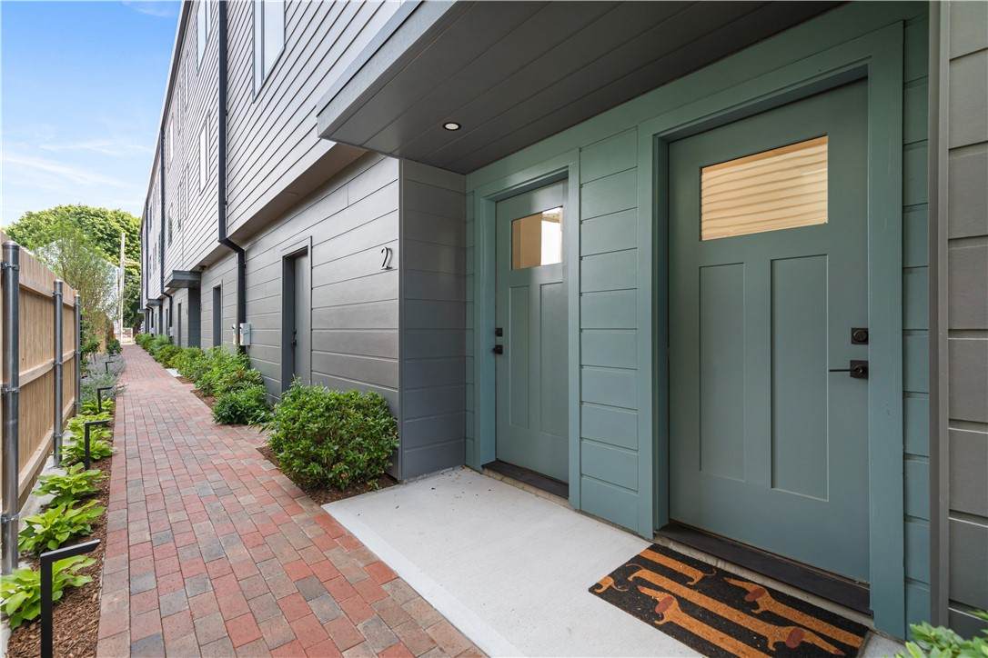 59 Warren Street - Photo 1