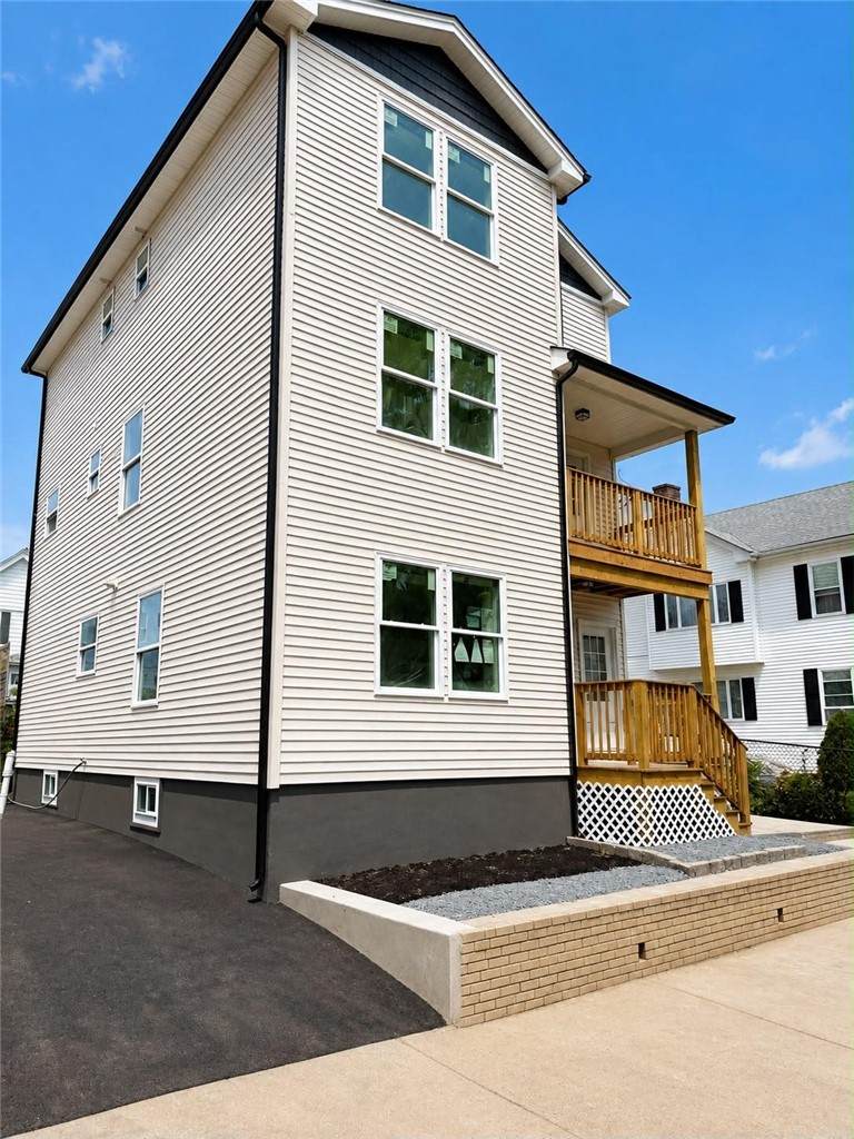 259 California Avenue - Photo 1