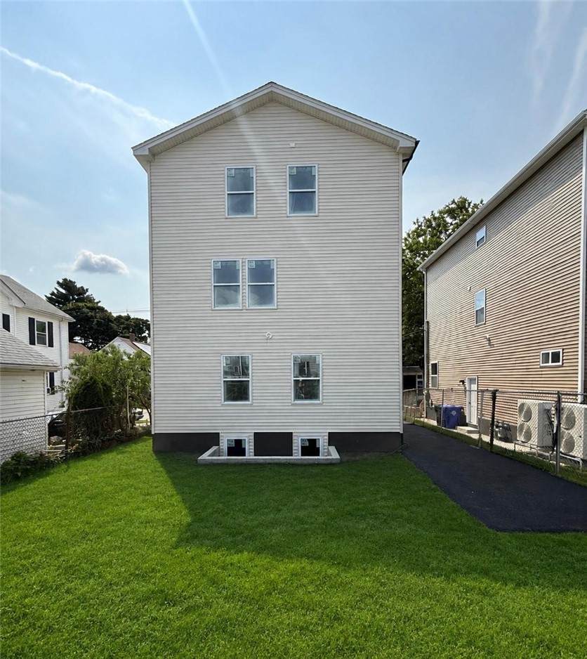 https://bt-photos.global.ssl.fastly.net/rhodeisland/orig_boomver_1_1420363-2.jpg
