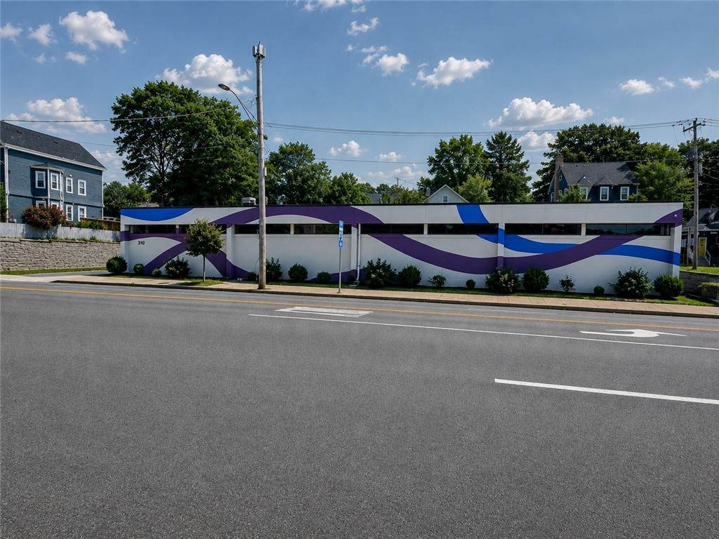 https://bt-photos.global.ssl.fastly.net/rhodeisland/orig_boomver_1_1420471-2.jpg