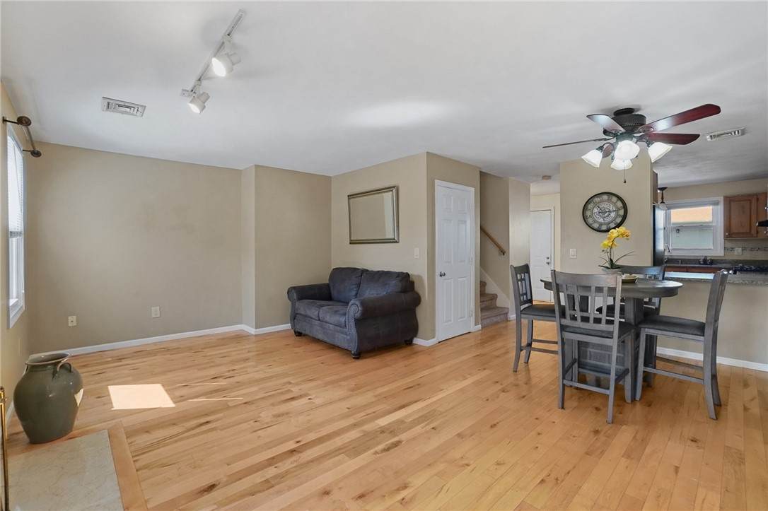 https://bt-photos.global.ssl.fastly.net/rhodeisland/orig_boomver_1_1420499-2.jpg