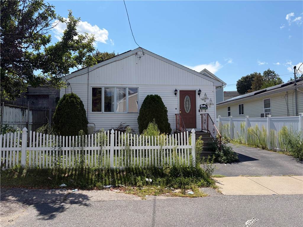 33 Huldah Street - Photo 1