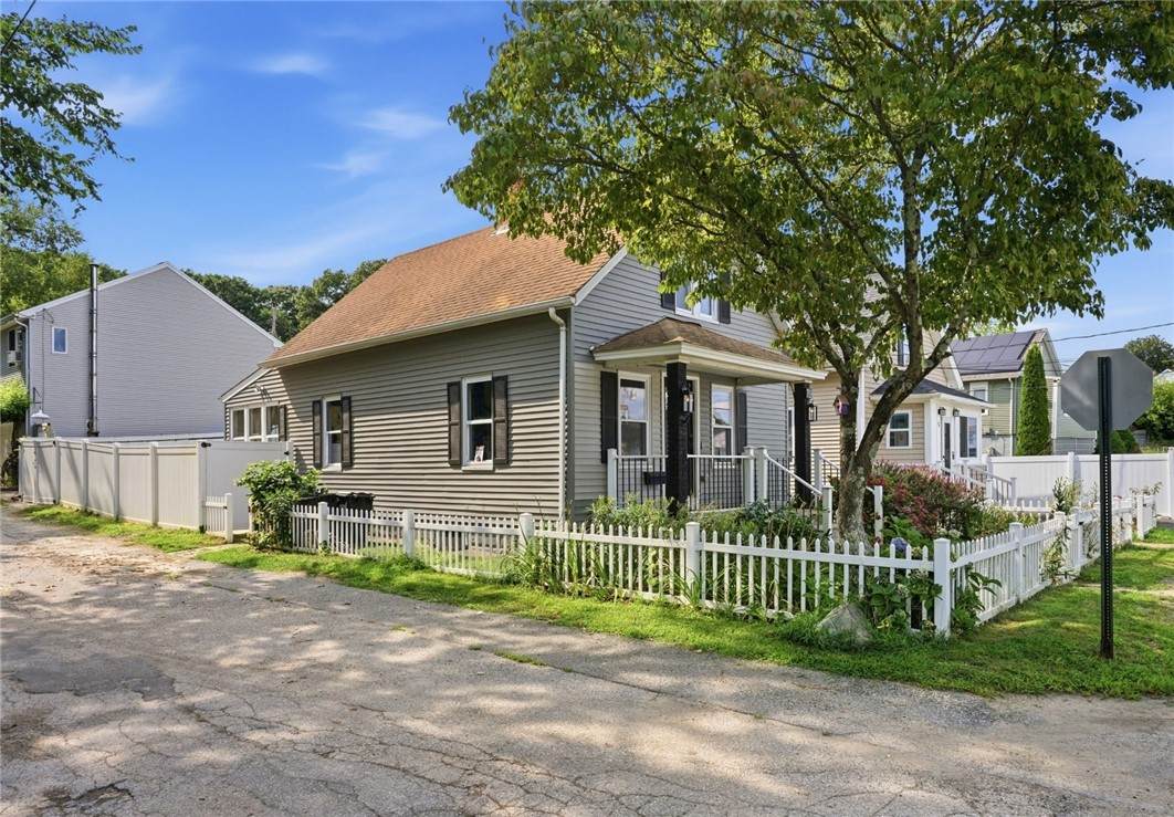 https://bt-photos.global.ssl.fastly.net/rhodeisland/orig_boomver_1_1420517-2.jpg