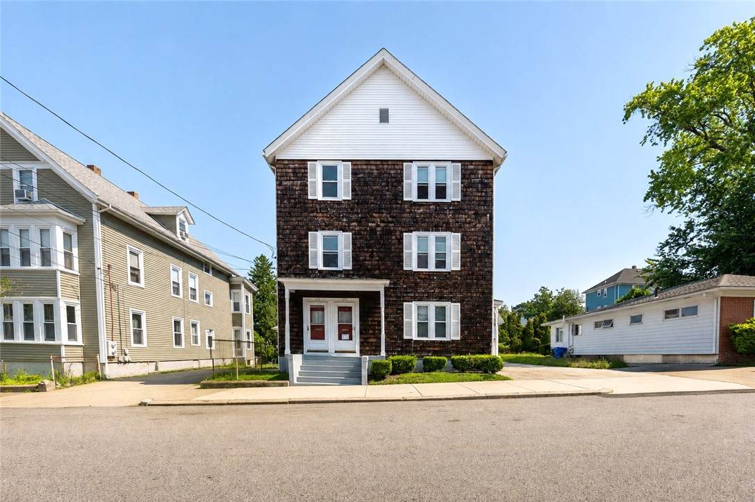 175 Sayles Avenue - Photo 1