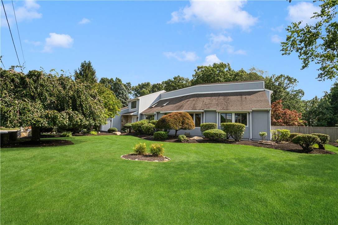 30 Dutchess Drive - Photo 1