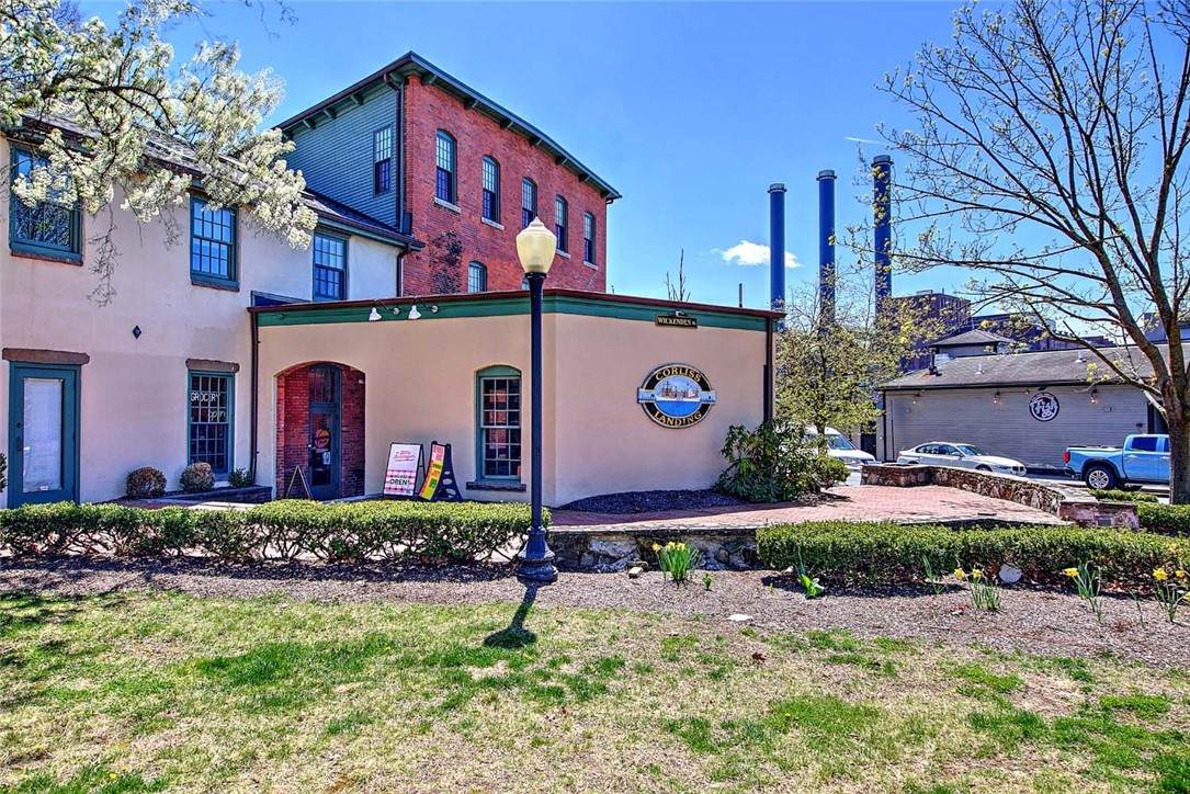 https://bt-photos.global.ssl.fastly.net/rhodeisland/orig_boomver_1_1421126-2.jpg