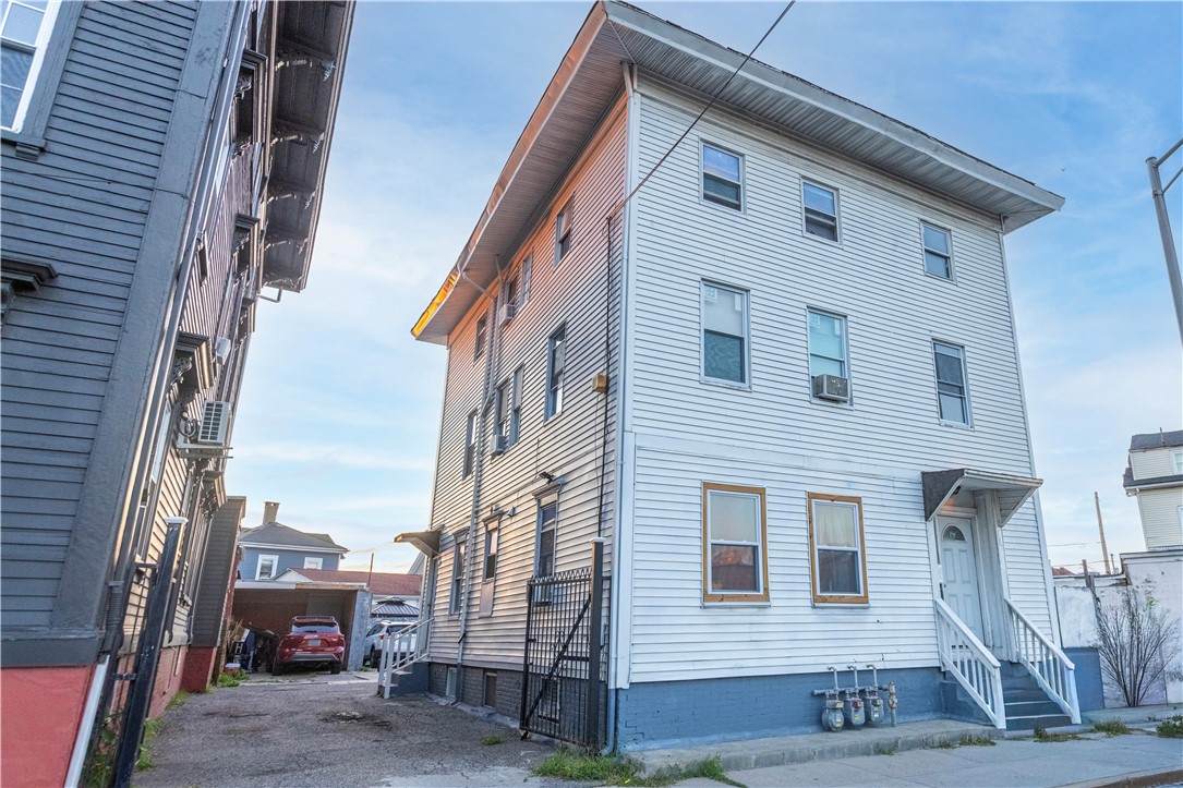 119 Elmwood Avenue - Photo 1
