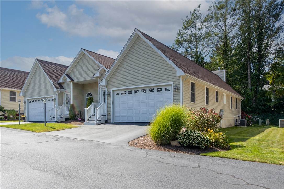 1421 Douglas Avenue - Photo 1