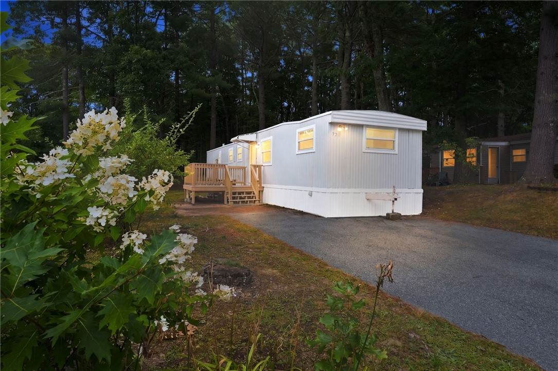 77 Hillside Drive - Photo 1