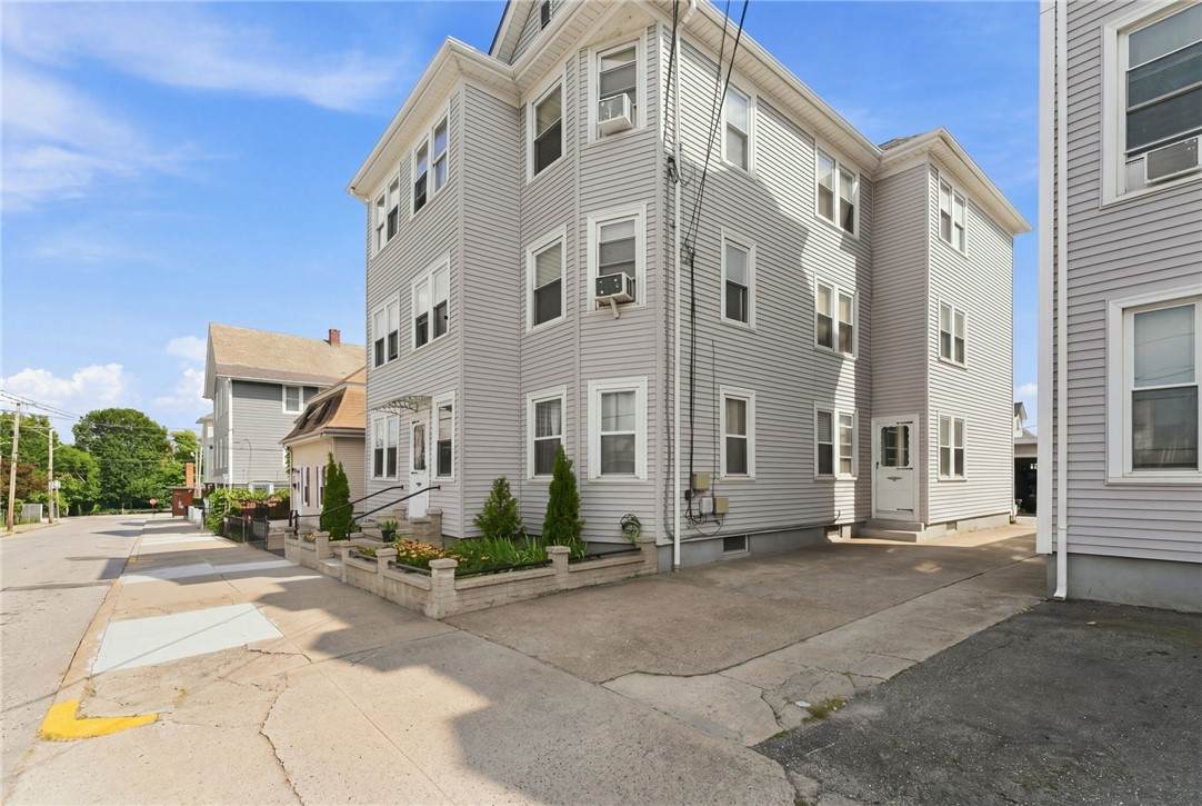 https://bt-photos.global.ssl.fastly.net/rhodeisland/orig_boomver_1_1421571-2.jpg