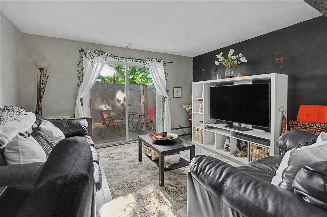 40 Cowesett Avenue - Photo 1