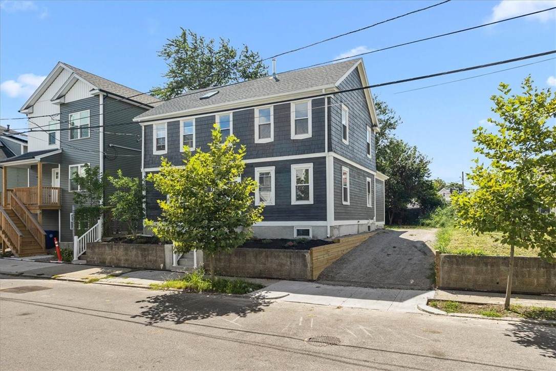 https://bt-photos.global.ssl.fastly.net/rhodeisland/orig_boomver_1_1421662-2.jpg