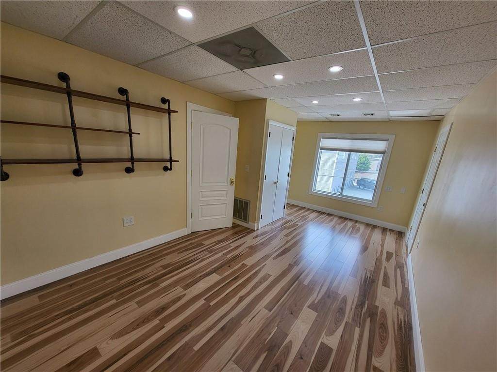 https://bt-photos.global.ssl.fastly.net/rhodeisland/orig_boomver_1_1421753-2.jpg
