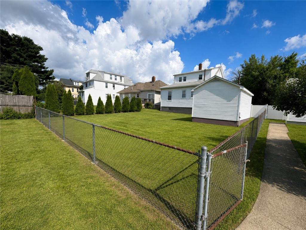 https://bt-photos.global.ssl.fastly.net/rhodeisland/orig_boomver_1_1421769-2.jpg