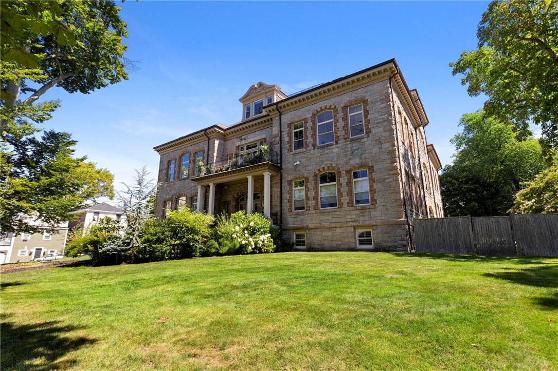 https://bt-photos.global.ssl.fastly.net/rhodeisland/orig_boomver_1_1421777-2.jpg