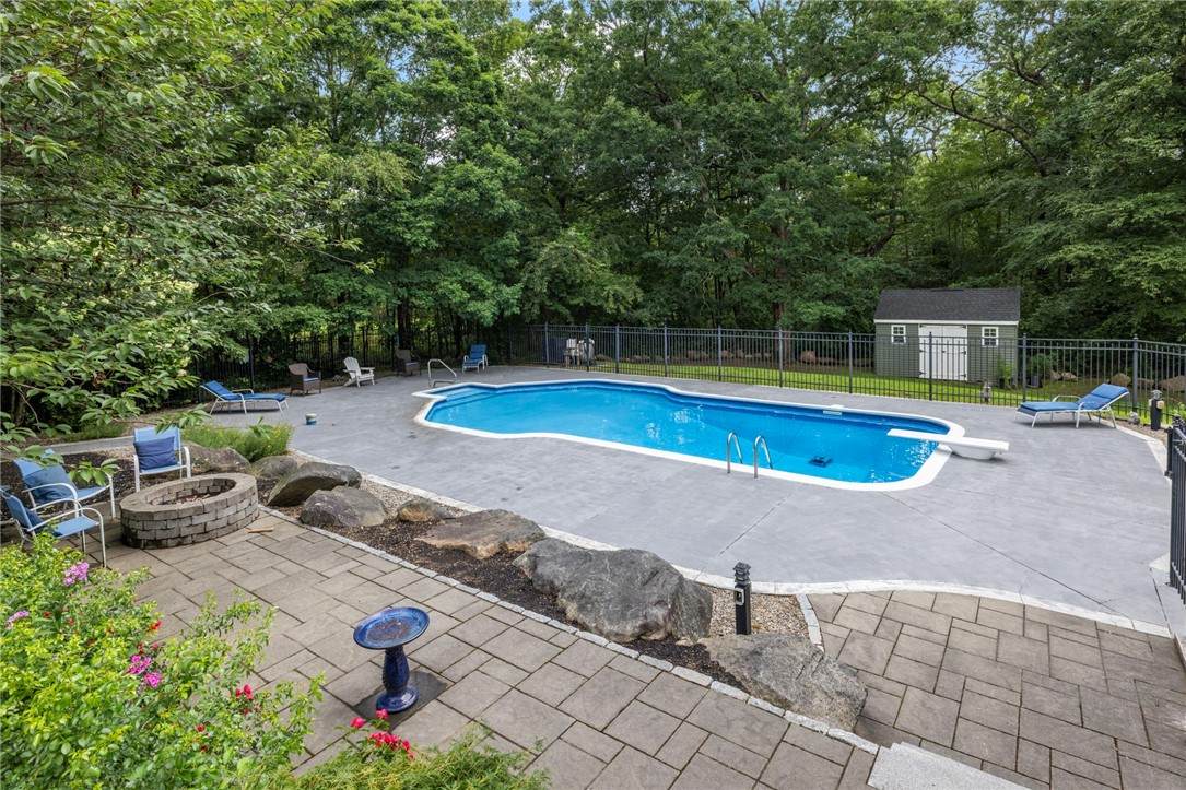 https://bt-photos.global.ssl.fastly.net/rhodeisland/orig_boomver_1_1421786-2.jpg