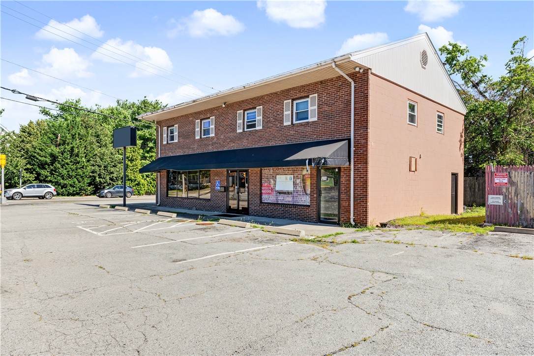 1690 West Shore Road - Photo 1
