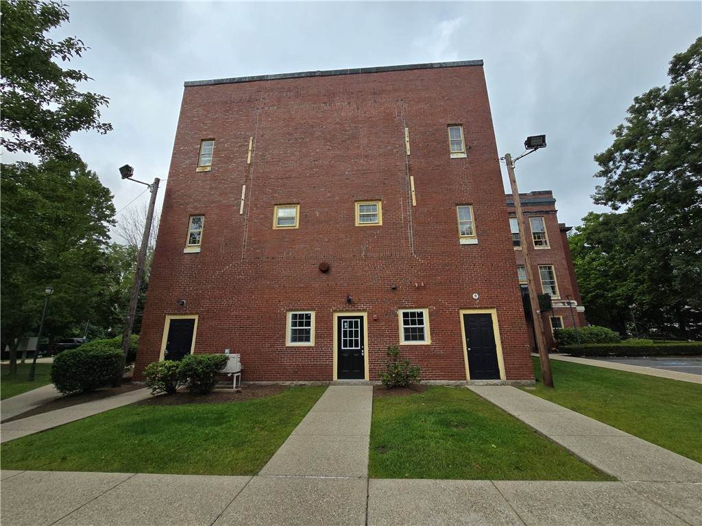 https://bt-photos.global.ssl.fastly.net/rhodeisland/orig_boomver_1_1421820-2.jpg