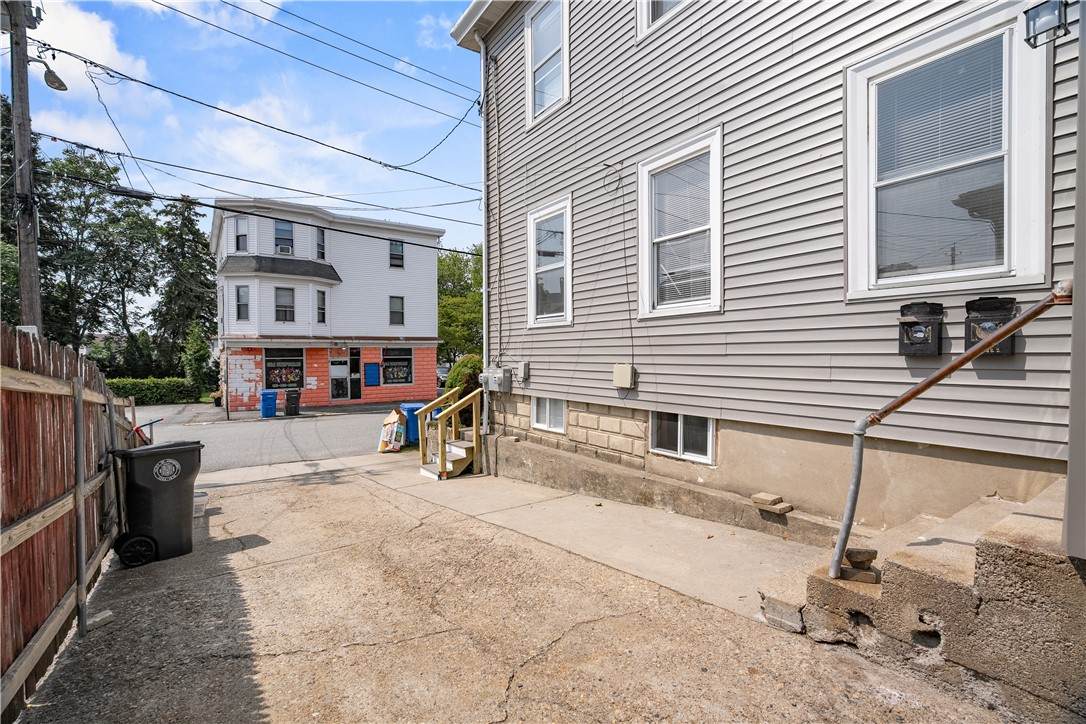 https://bt-photos.global.ssl.fastly.net/rhodeisland/orig_boomver_1_1421863-2.jpg