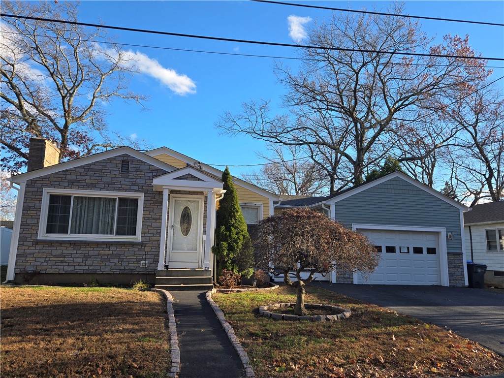 29 Dakota Street - Photo 1