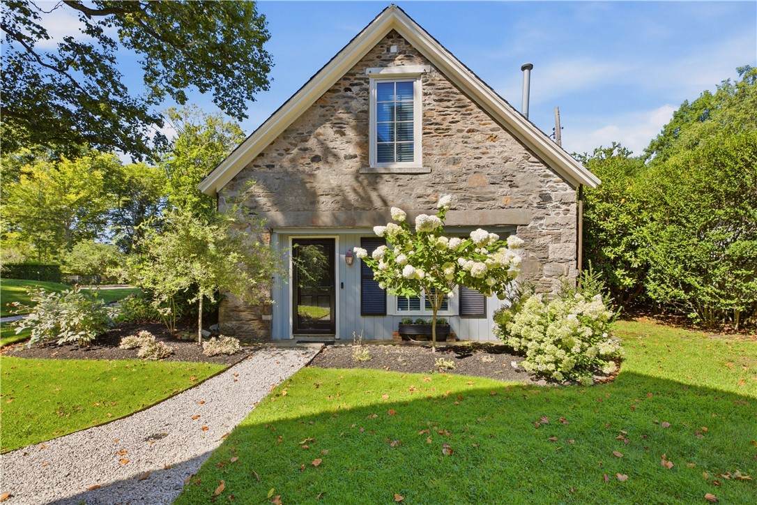 453 Bellevue Avenue - Photo 1