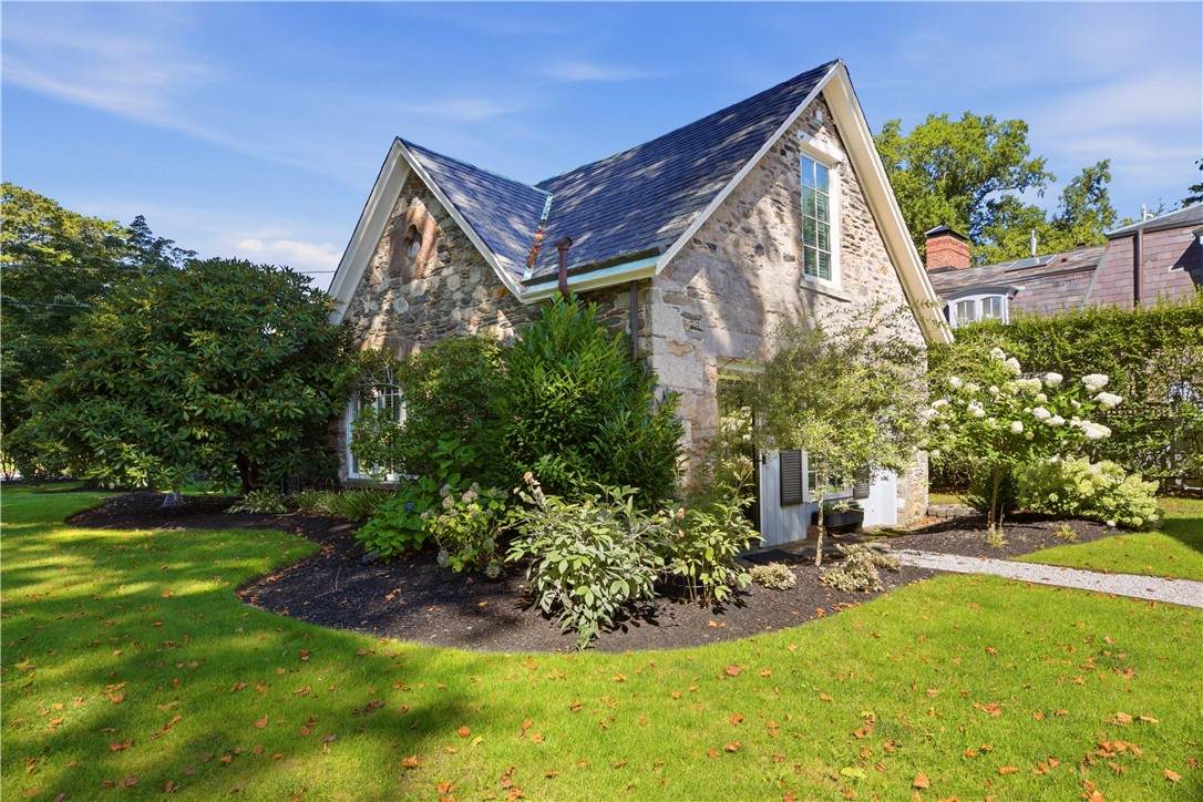 https://bt-photos.global.ssl.fastly.net/rhodeisland/orig_boomver_1_1422061-2.jpg