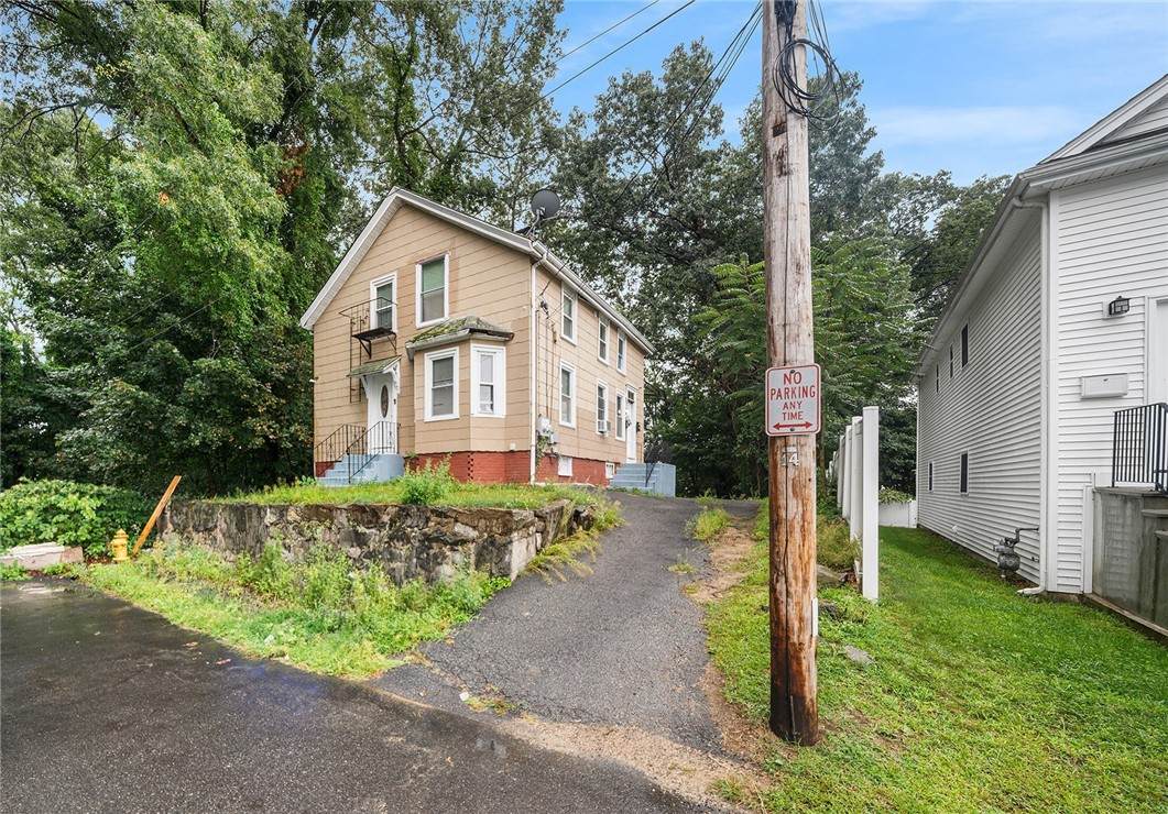 8 Thomas Avenue - Photo 1