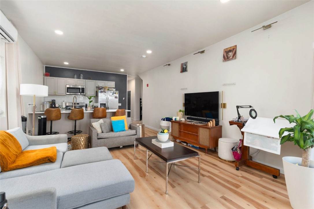 460 Smithfield Avenue - Photo 1