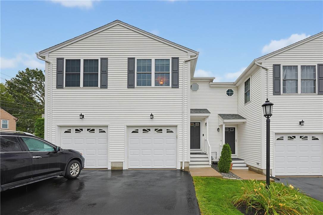 572 Smithfield Road - Photo 1